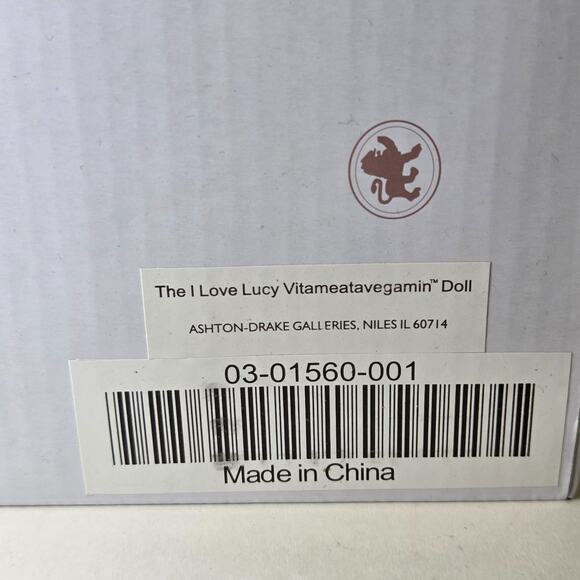 Ashton-Drake I Love Lucy Talking Doll 14" Vitameatavegamin NIB COA 2011 - Picture 4 of 7